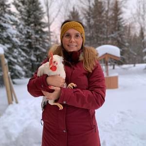 Meet your Posher, Karine